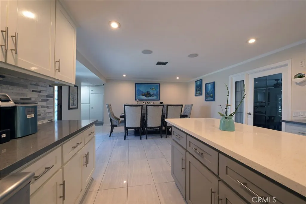 512 S Shouse