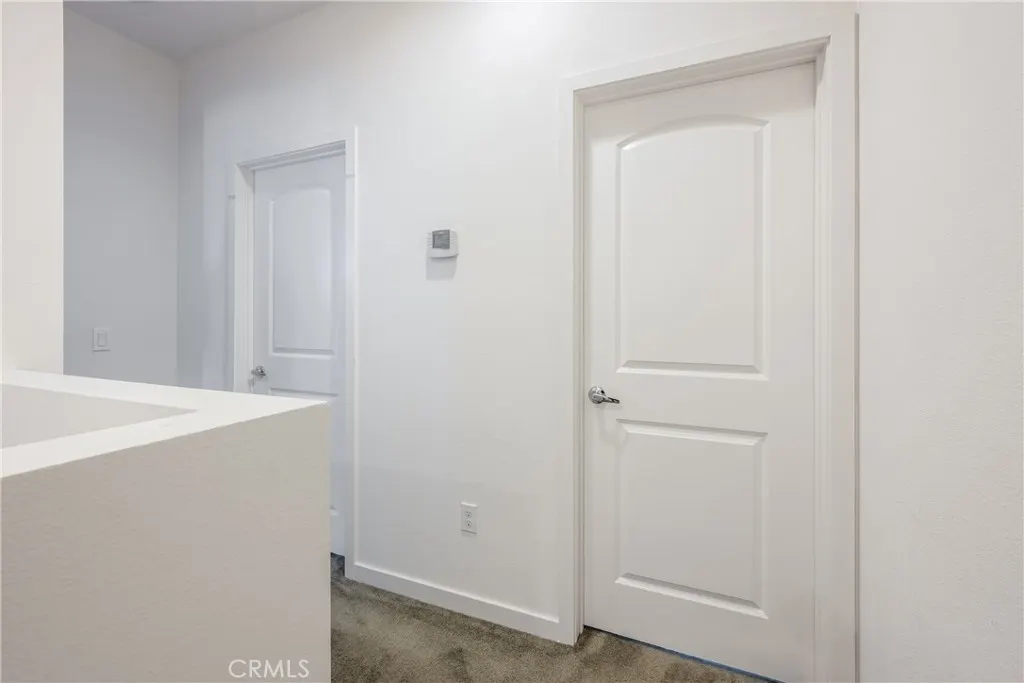 4956 Willow #E