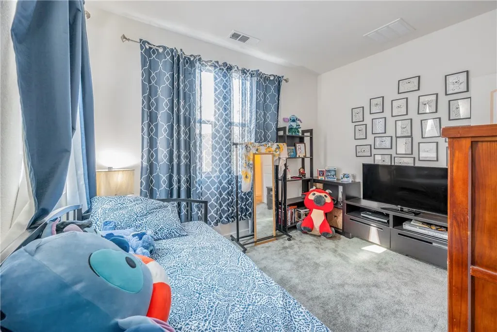 4956 Willow #E