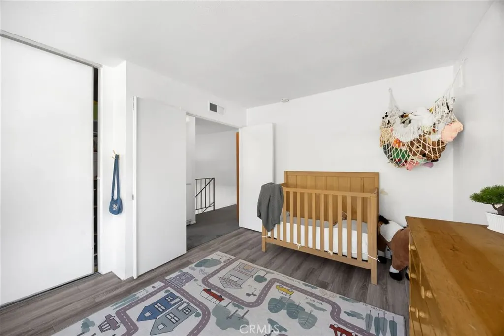 2148 Eveningside
