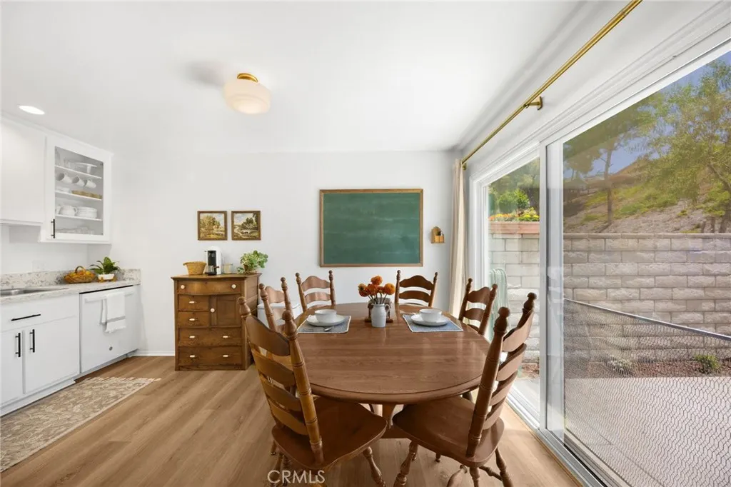 2148 Eveningside