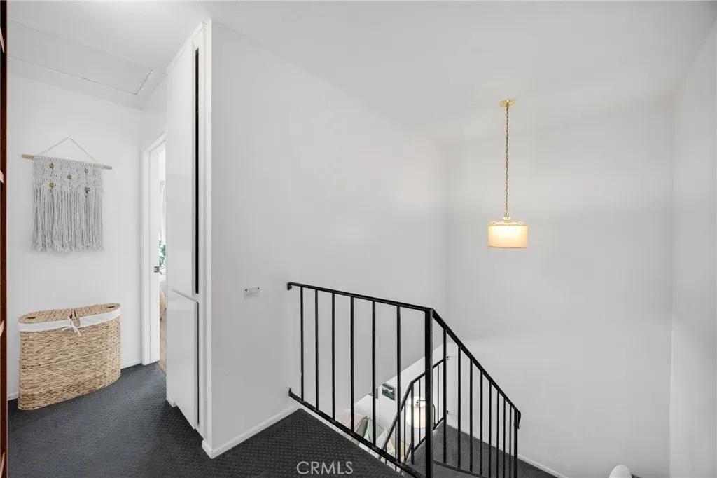 2148 Eveningside