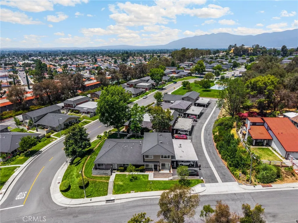 2148 Eveningside