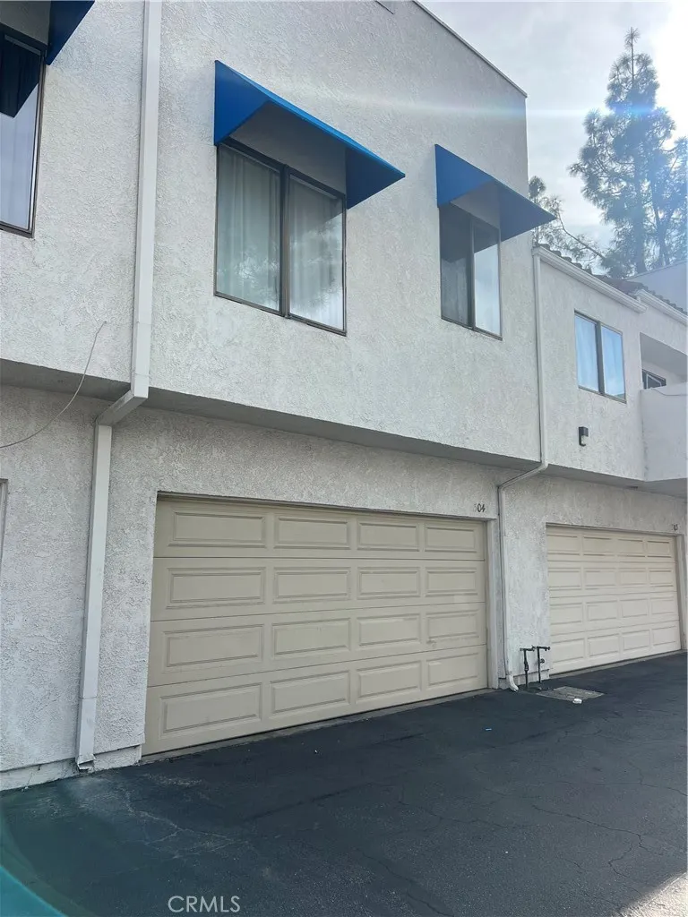 304 Park Shadow Court