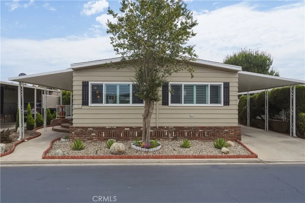 2320 Lake Glen #51