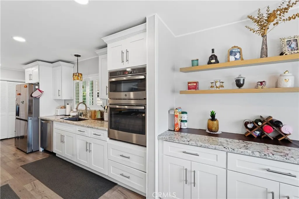 2320 Lake Glen #51