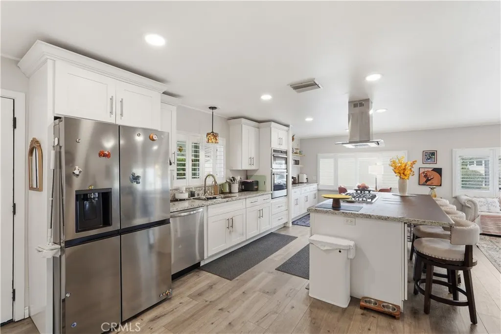 2320 Lake Glen #51