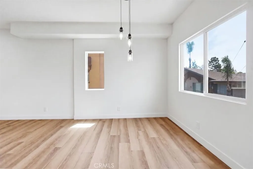 501 N Lark Ellen #H