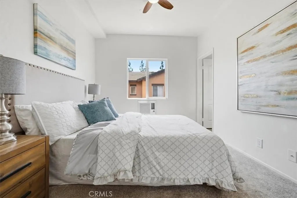 511 N Lark Ellen #F