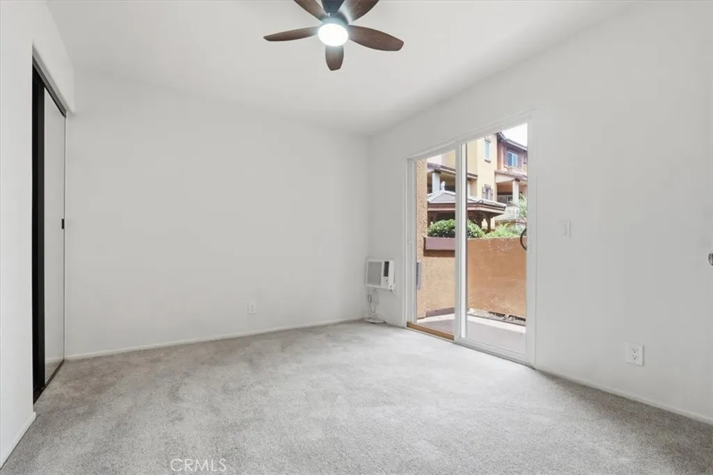 511 N Lark Ellen #G