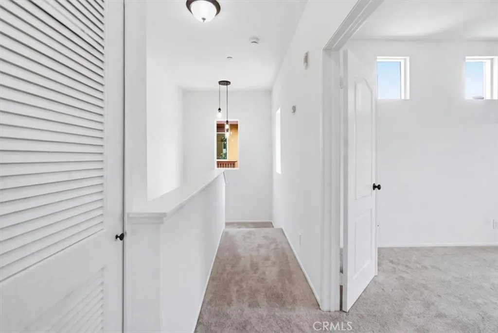 511 N Lark Ellen #G