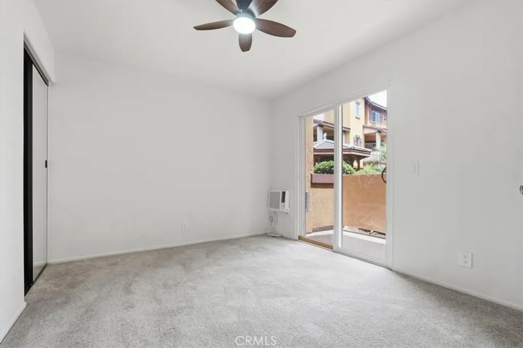 511 N Lark Ellen #H