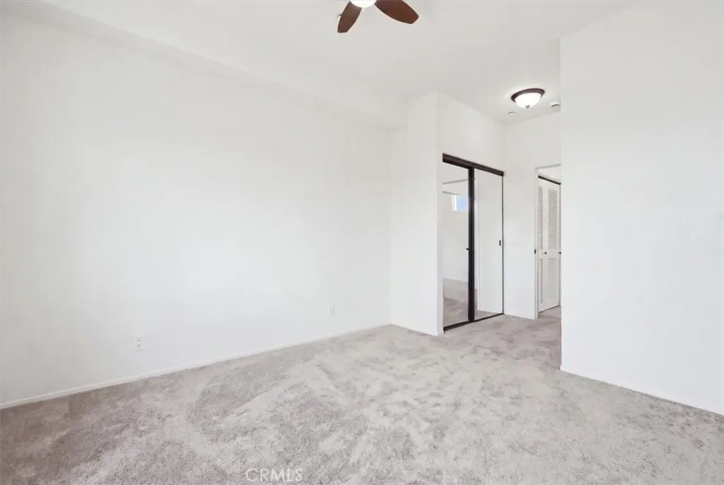 521 N Lark Ellen #B