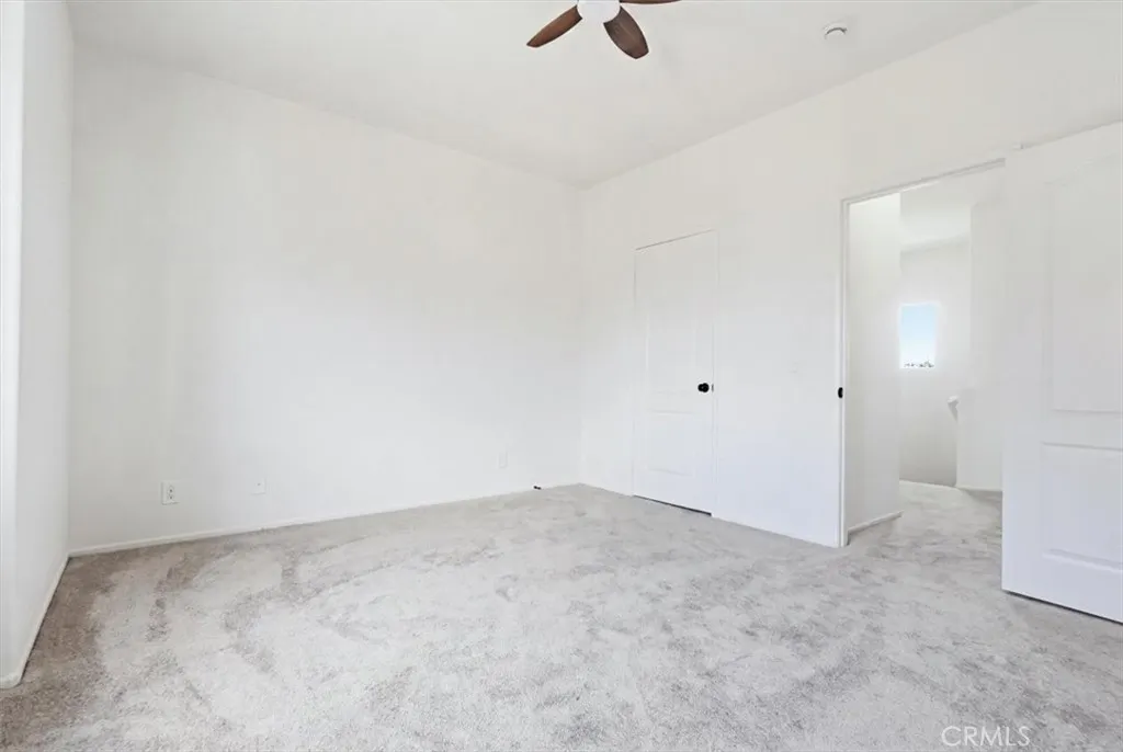 521 N Lark Ellen #B