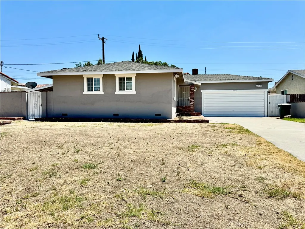 1906 W Kenoak Drive