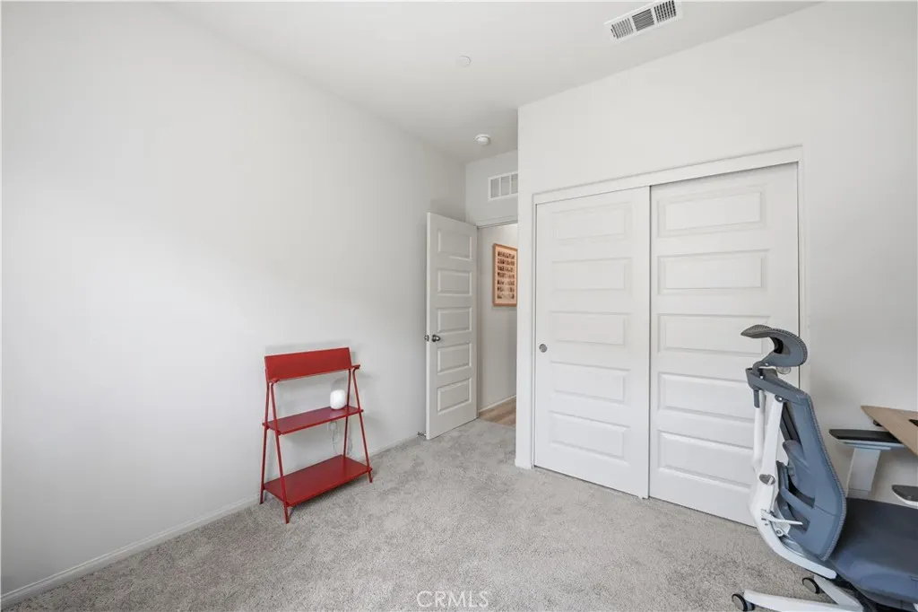 1756 Cayton Loop