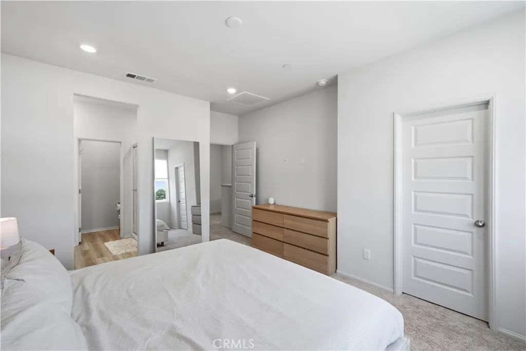 1756 Cayton Loop