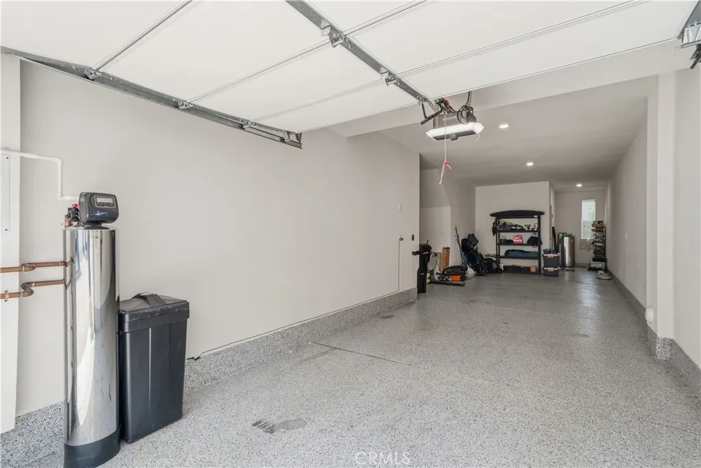 1756 Cayton Loop