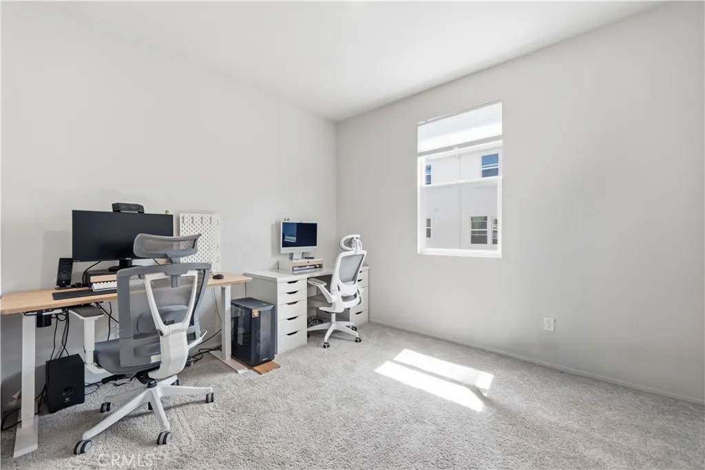 1756 Cayton Loop