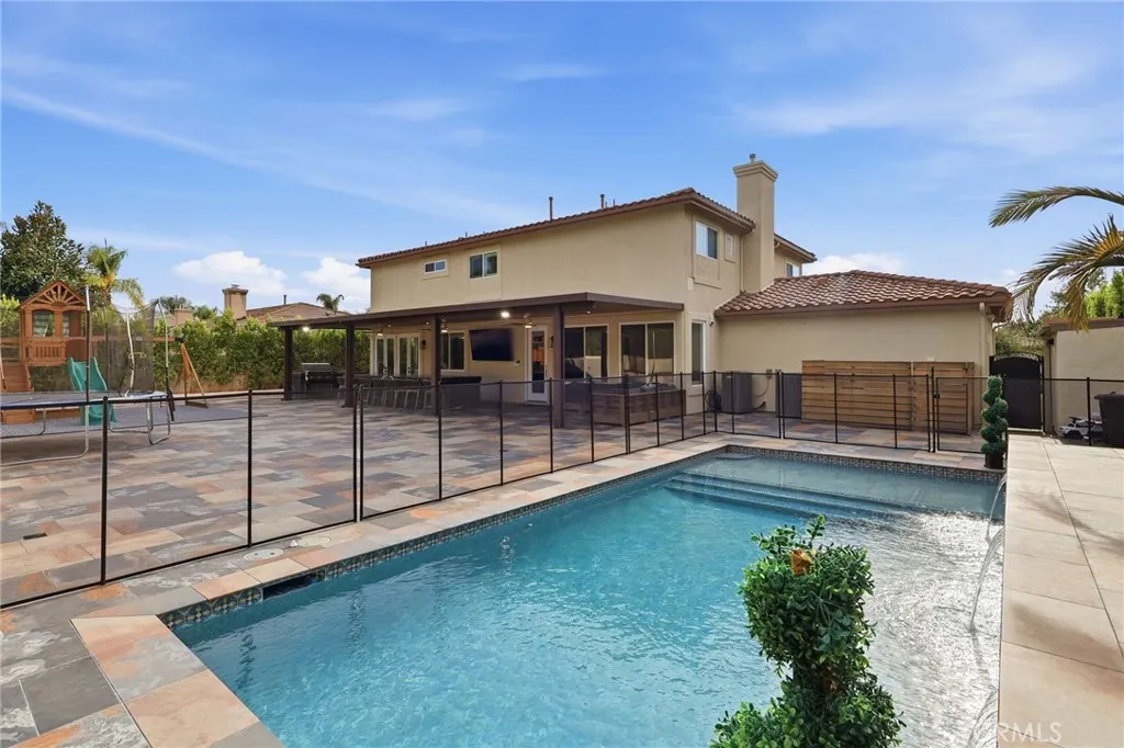 124 Grand Oaks