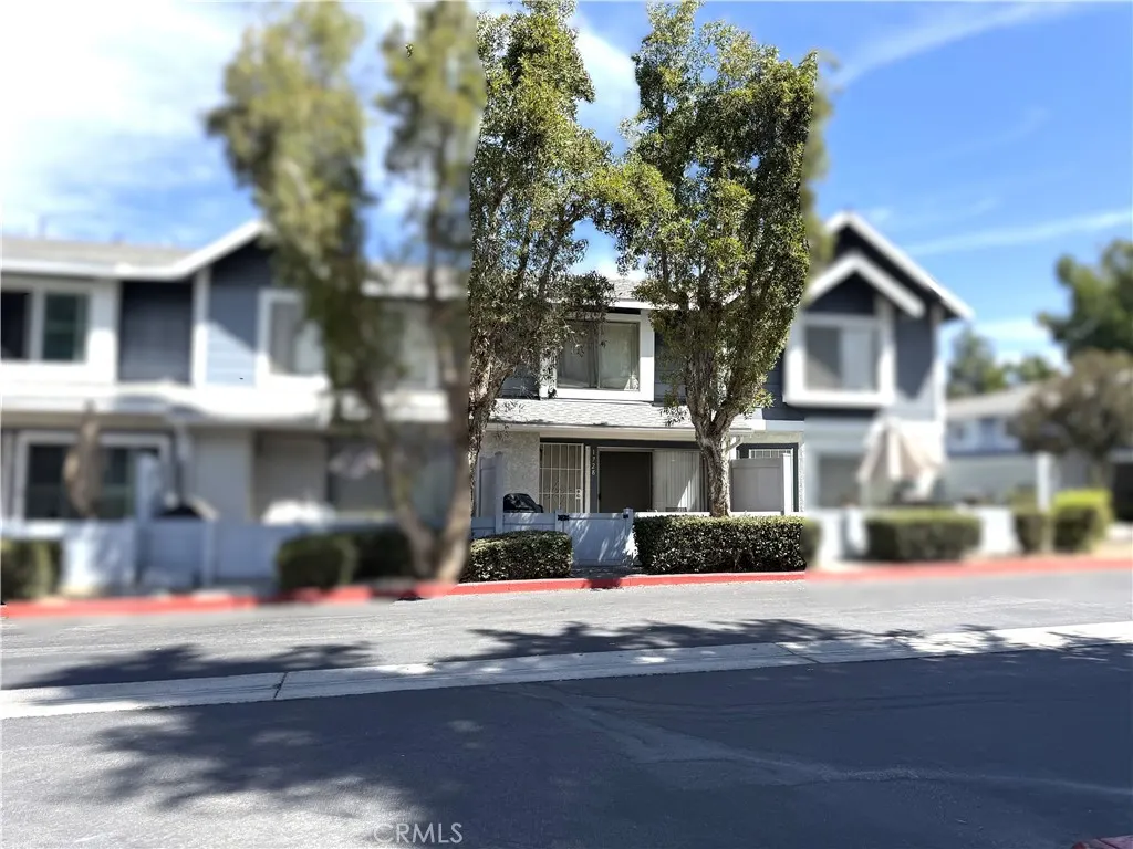 1728 Caffrey