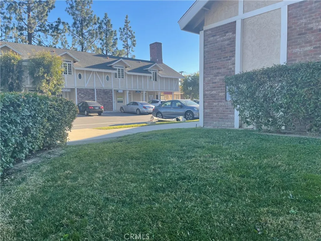 2270 Rosecrans