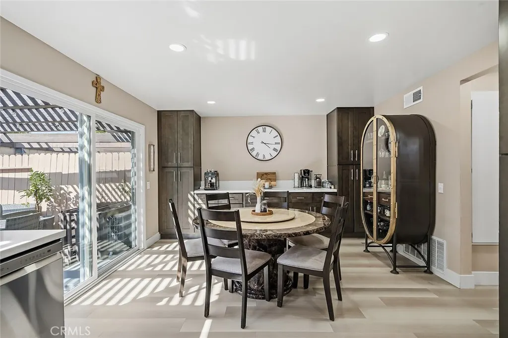 739 Knollwood Lane