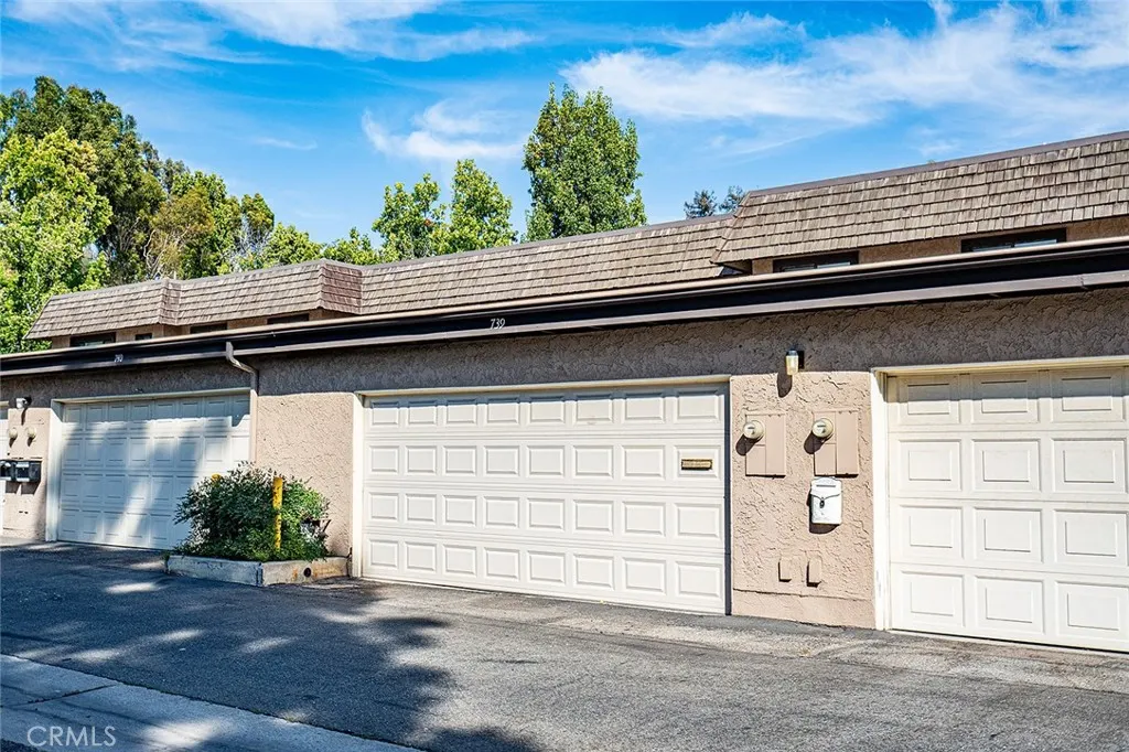 739 Knollwood Lane