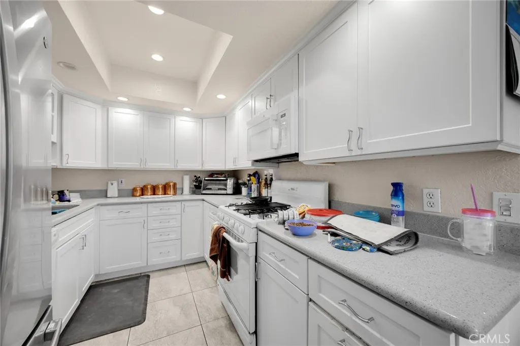 1402 Vista Grande