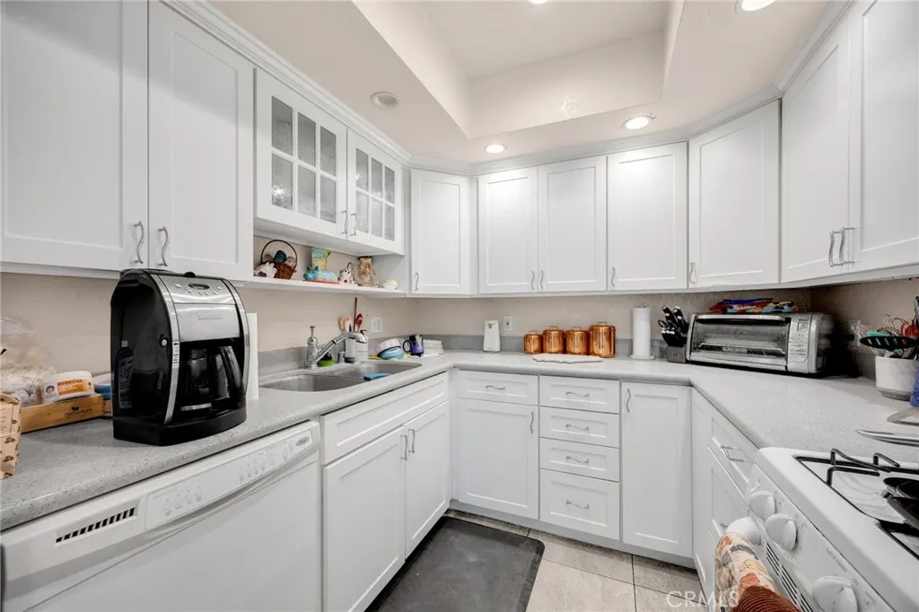 1402 Vista Grande