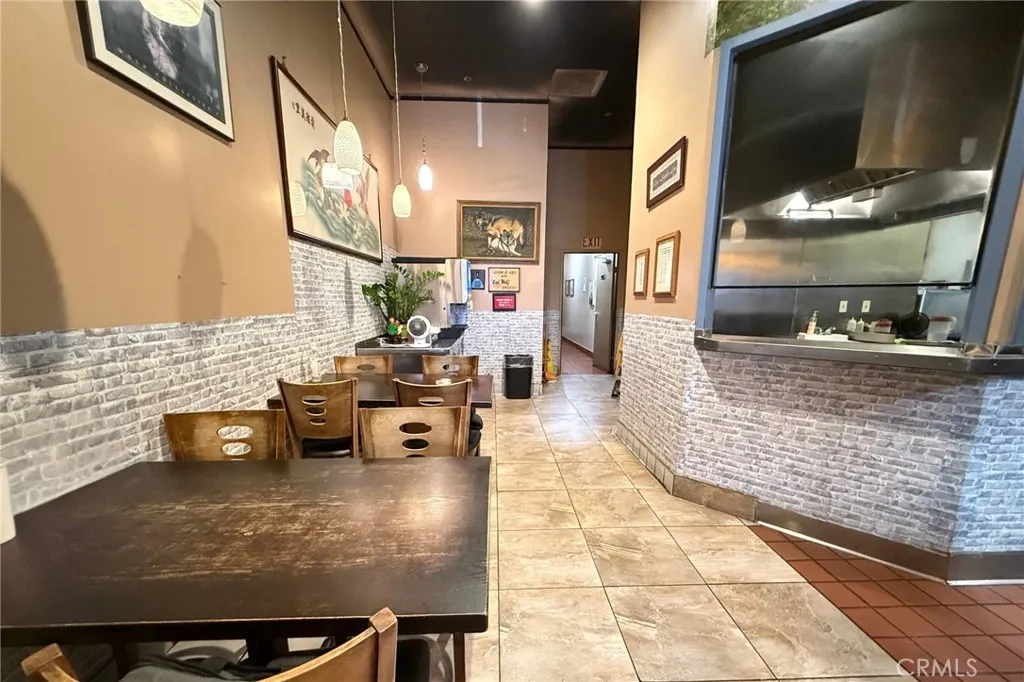 4110 N Harbor Blvd