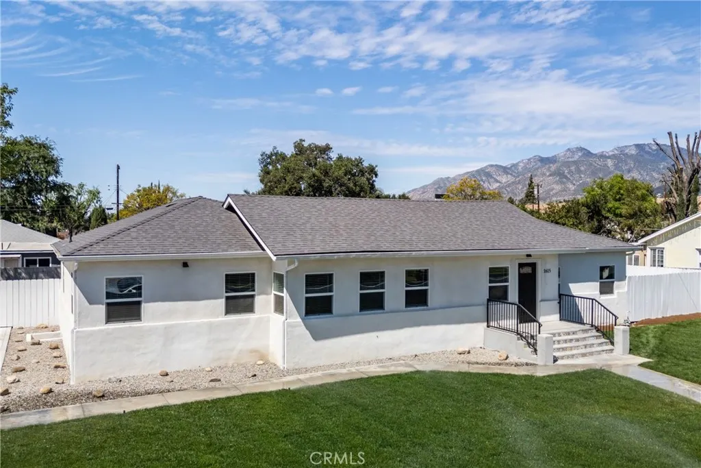 1615 Eastford