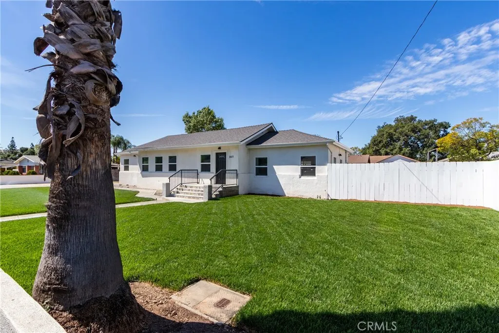 1615 Eastford
