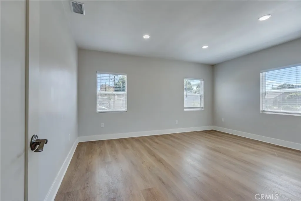 1615 Eastford