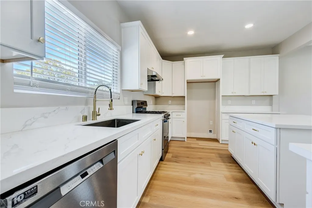 1615 Eastford
