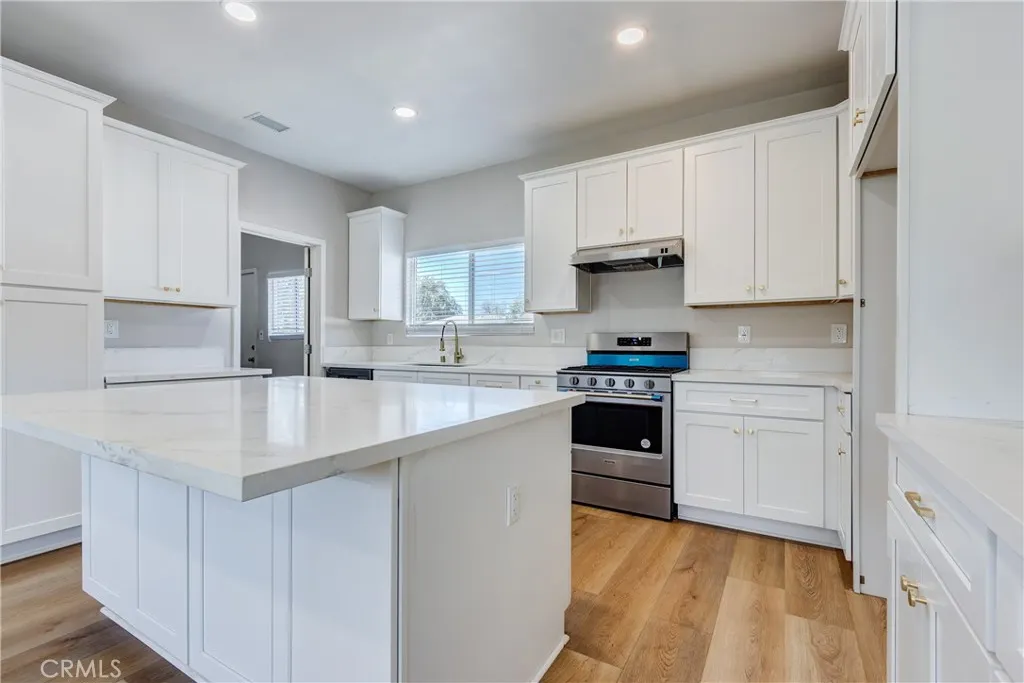 1615 Eastford