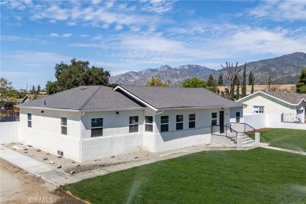 1615 Eastford