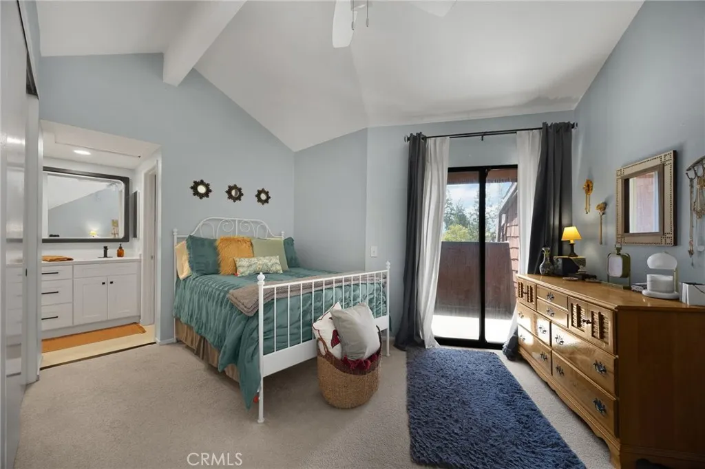 2773 Pine Creek