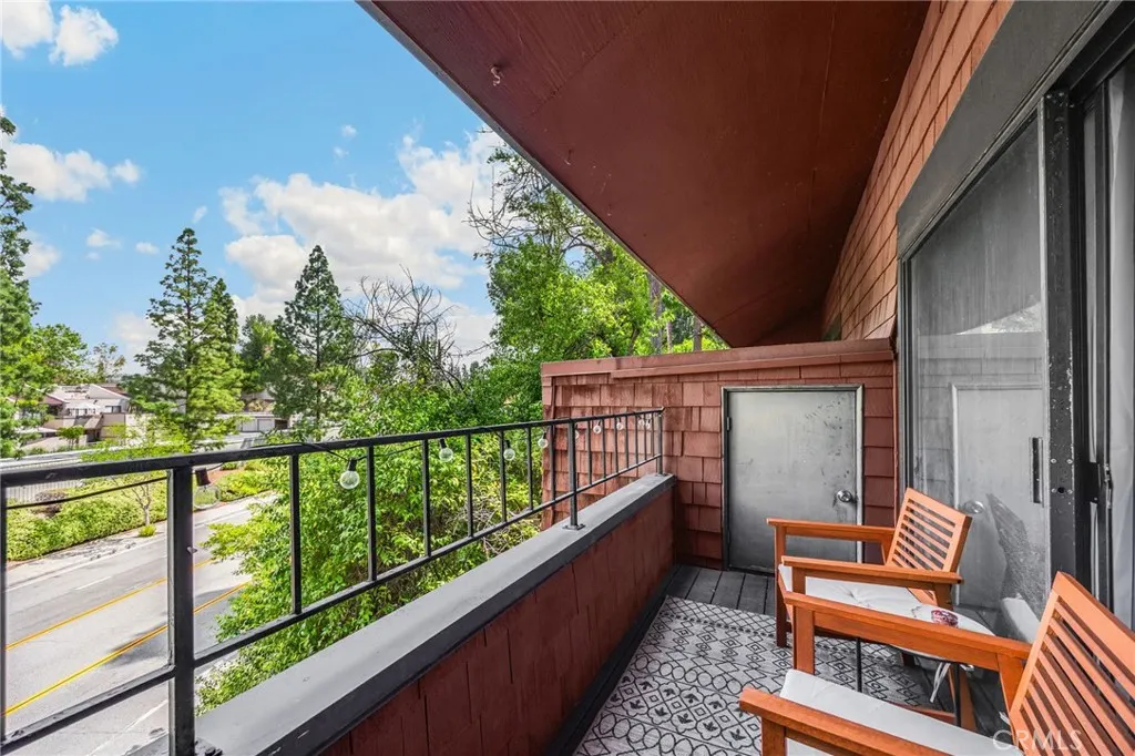 2773 Pine Creek