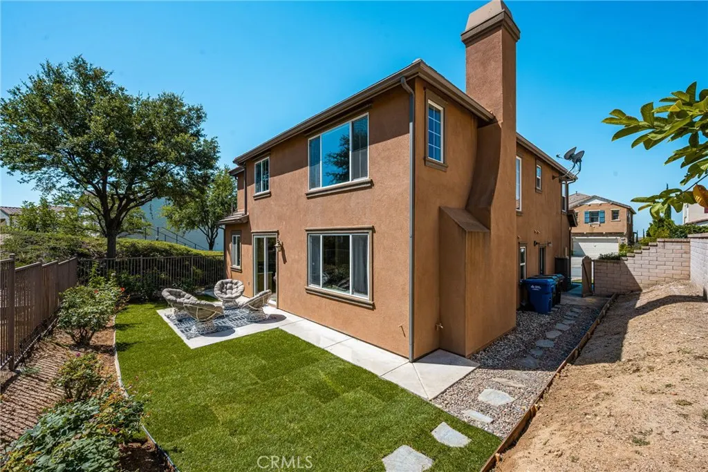 705 E Lemon Swirl