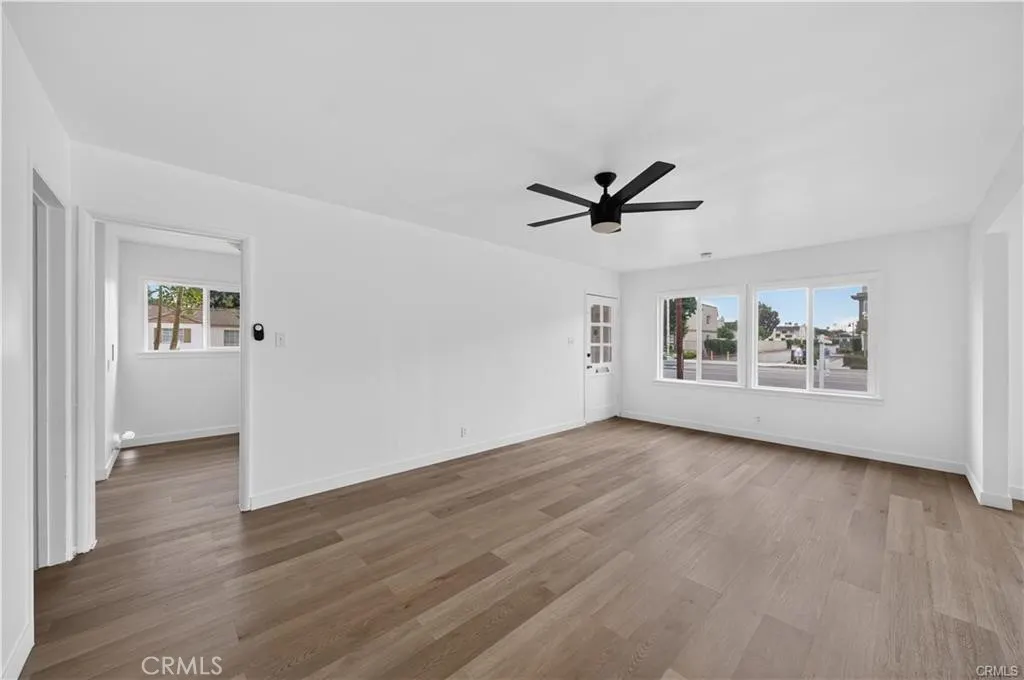 1199 N Citrus Avenue