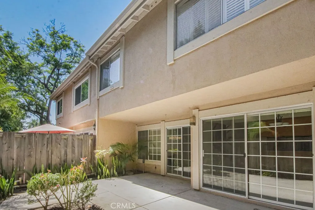 670 W Glenwood
