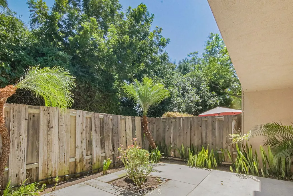 670 W Glenwood