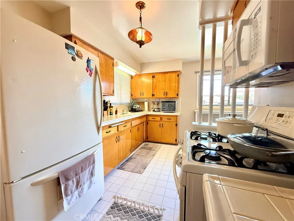 243 E Harrison