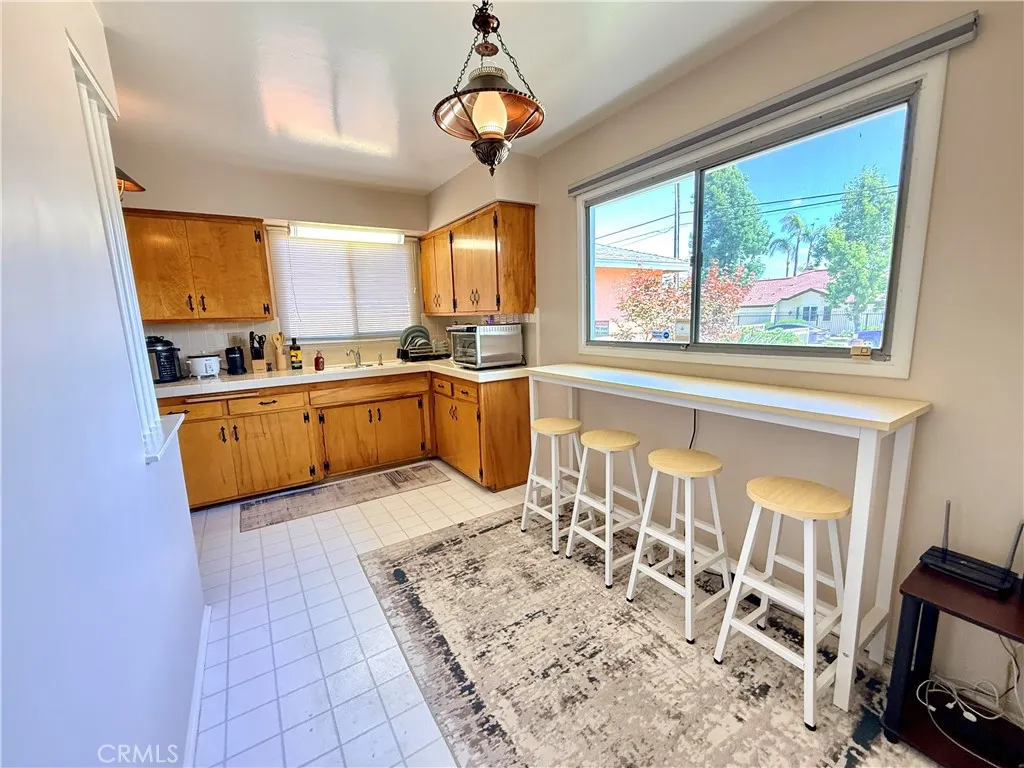 243 E Harrison