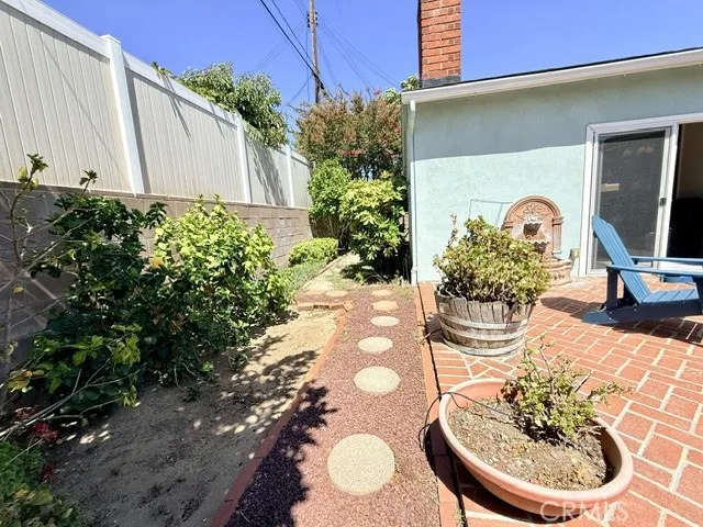 243 E Harrison