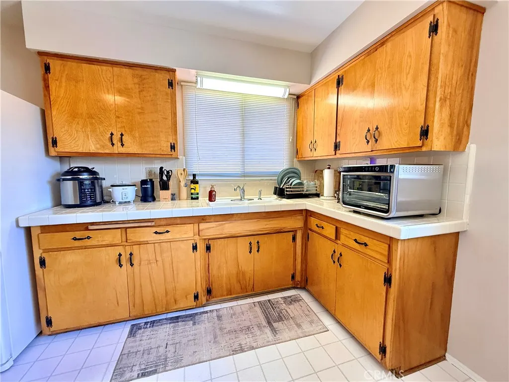 243 E Harrison