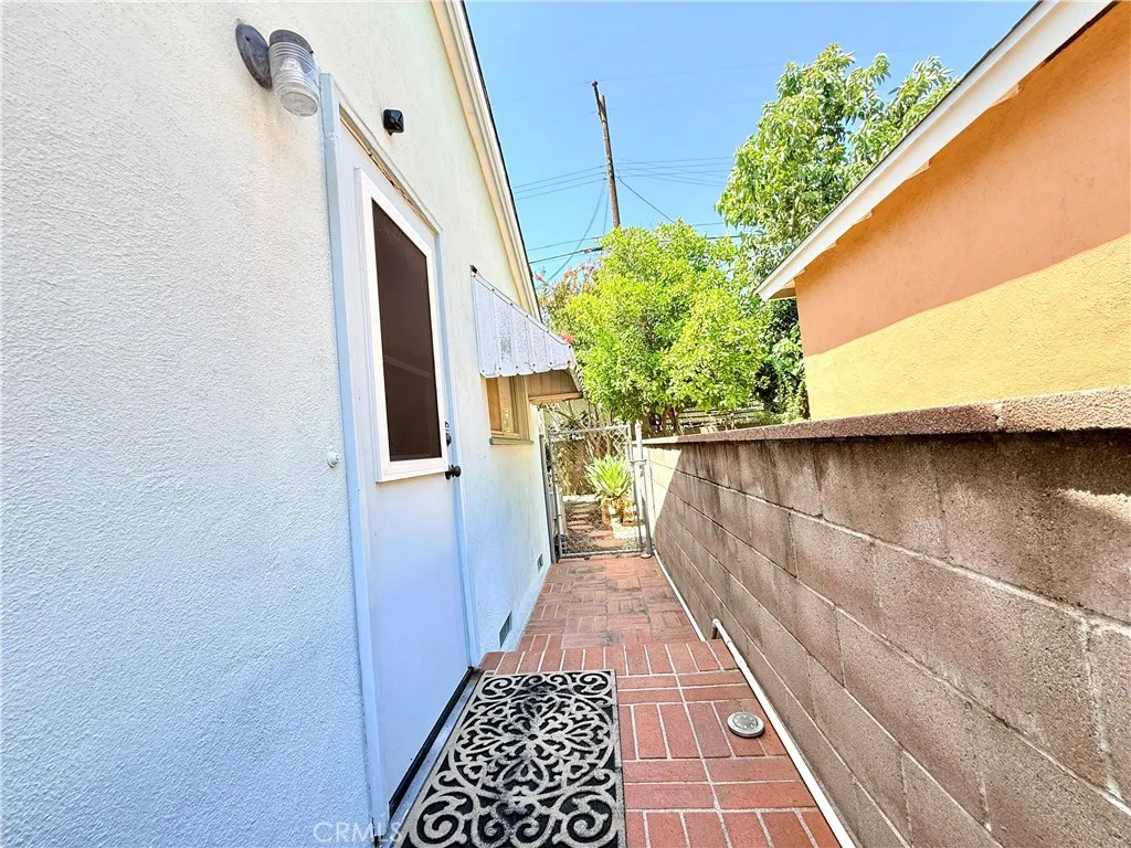243 E Harrison