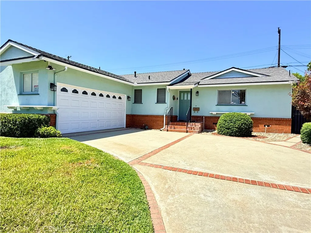 243 E Harrison