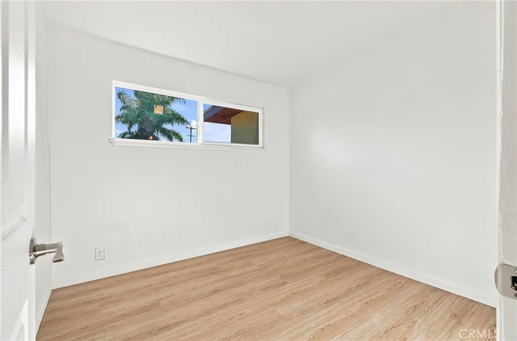 2065 W Orange Grove
